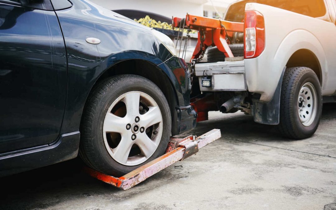 10 Signs Your Car Needs a Tow | Oakville Towing Guide