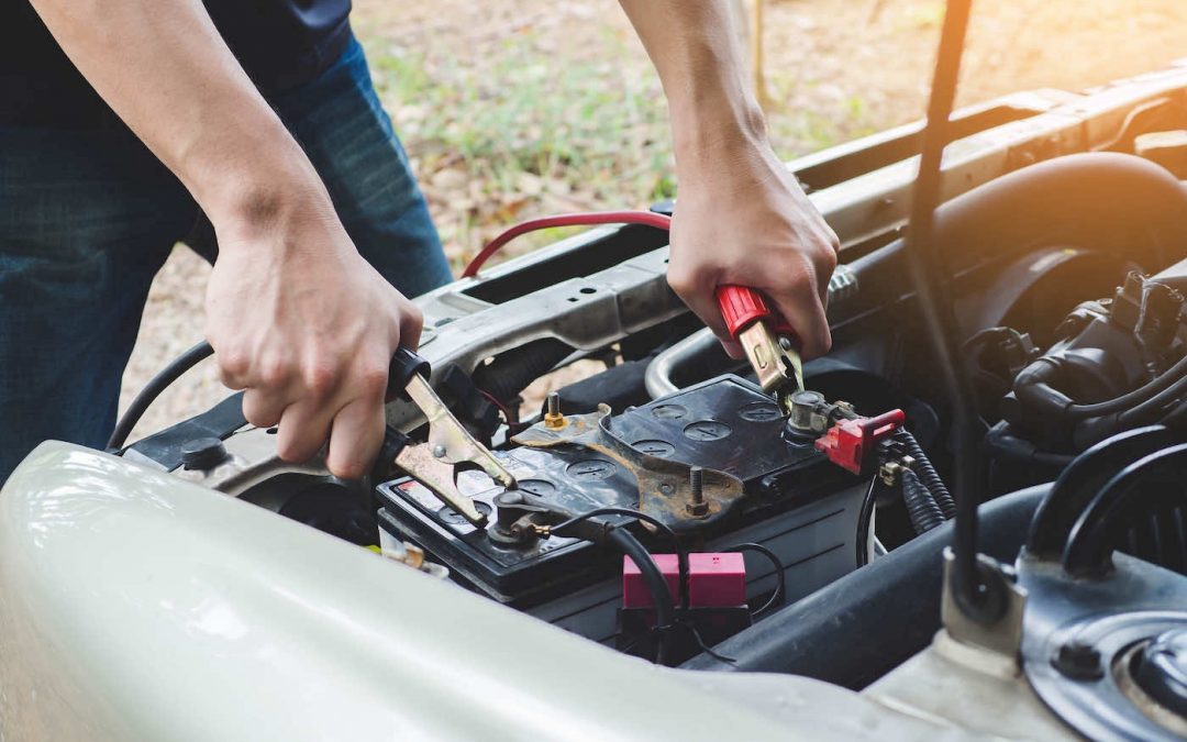 Dead Car Battery in Winter? Jump Start vs Battery Boost Explained