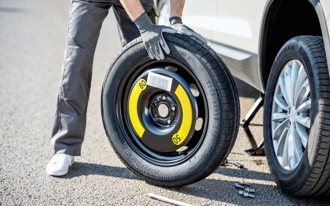 Flat Tire in Winter? When to Change vs When to Call for Help