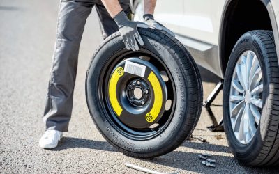 Flat Tire in Winter? When to Change vs When to Call for Help